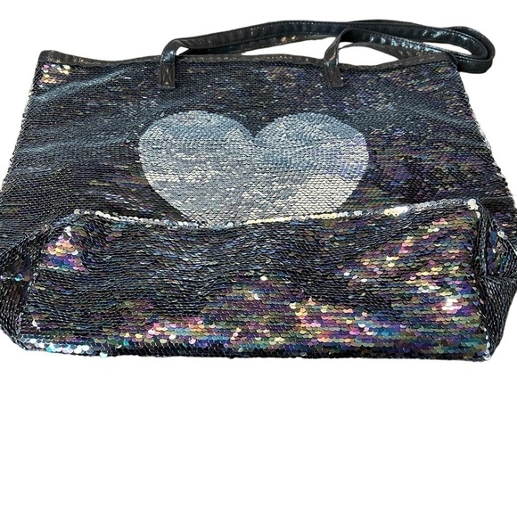 Multi-Colored Sequin Shoulder Bag w/ Silver Disappearing Heart Bag - Picture 5 of 16